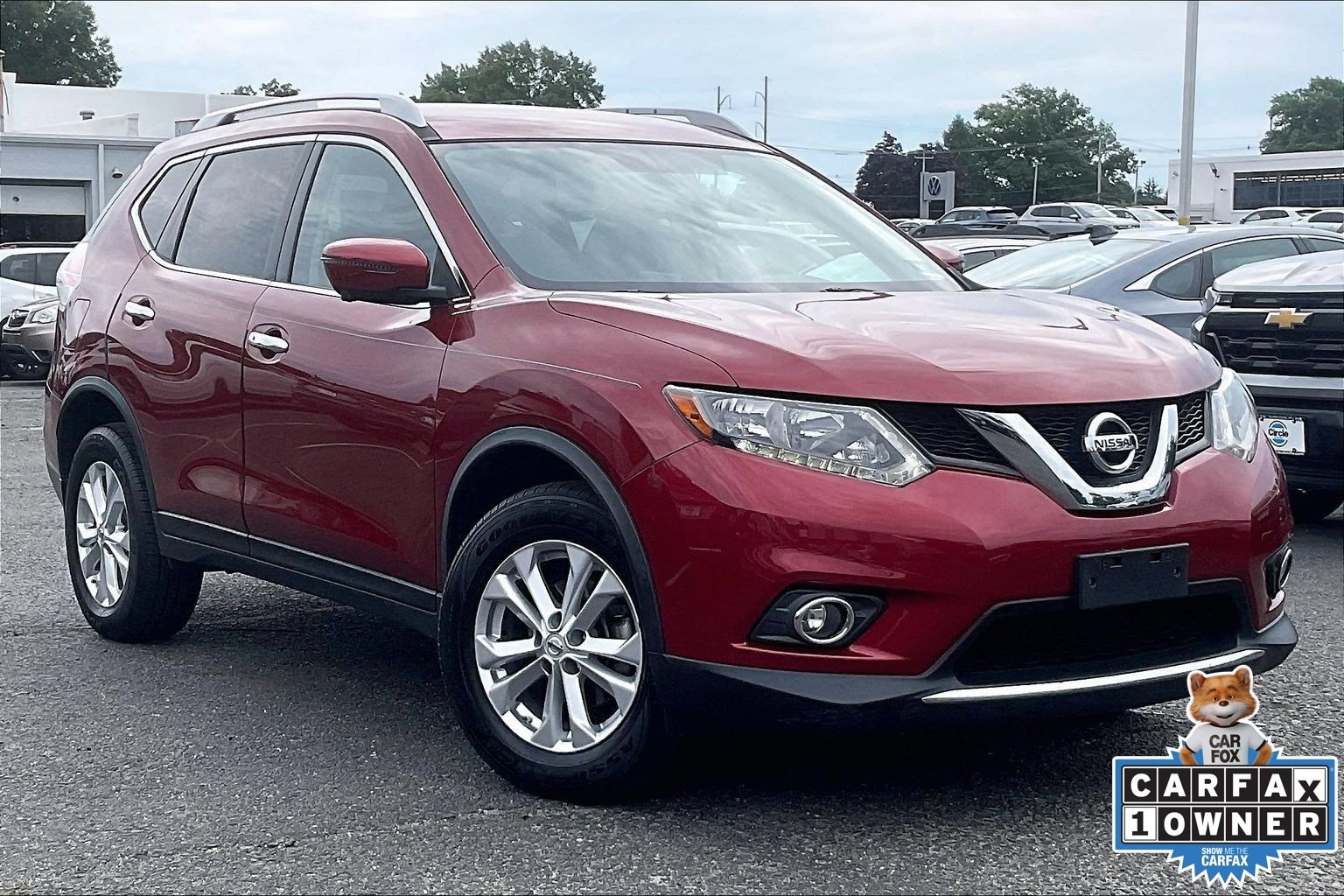 Used 2016 Nissan Rogue SV w/ SV Premium Package AWD/4WD image 2