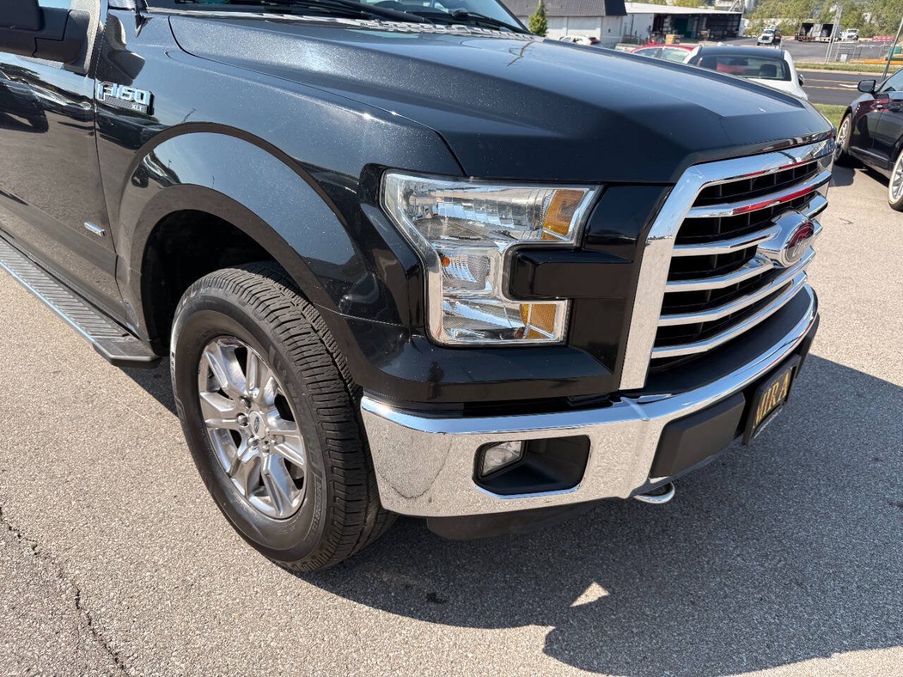 Used 2015 Ford F150 XLT w/ Equipment Group 302A Luxury AWD/4WD image 36