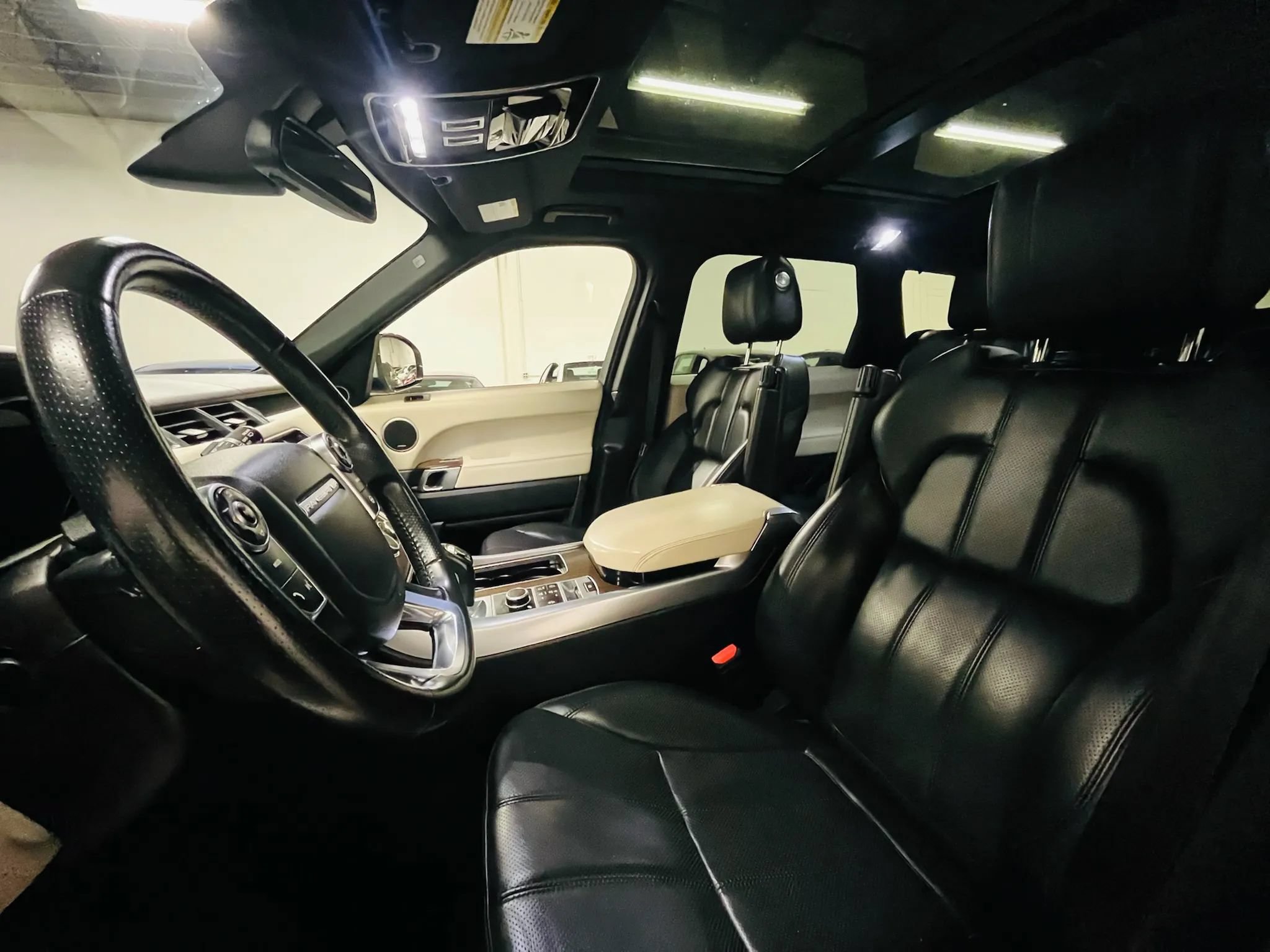 Used 2015 Land Rover Range Rover Sport HSE AWD/4WD image 15