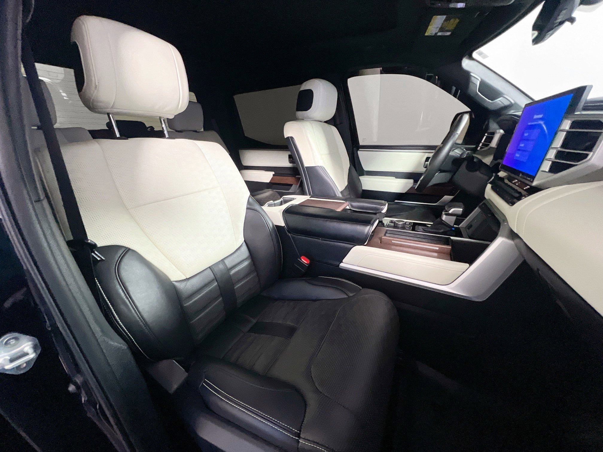 Used 2023 Toyota Tundra Capstone image 31