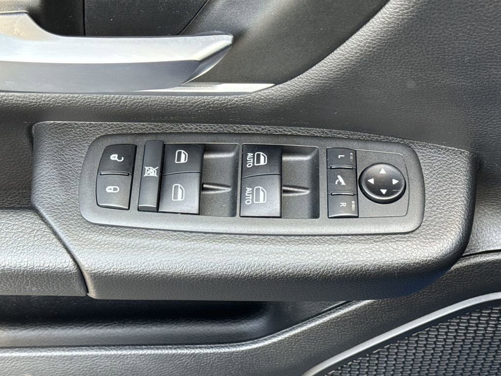 Used 2021 RAM 1500 Big Horn AWD/4WD image 14