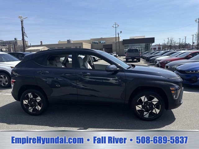 Certified 2024 Hyundai Kona SEL AWD/4WD image 3