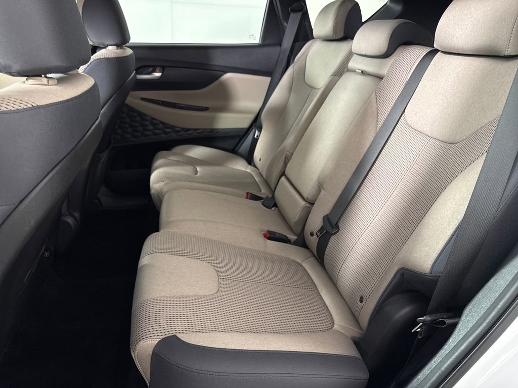 Used 2021 Hyundai Santa Fe SE FWD image 12