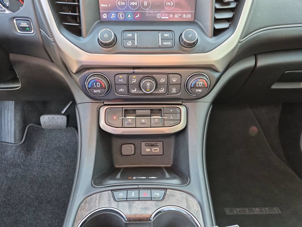Used 2021 GMC Acadia Denali w/ Denali Technology Package FWD image 28