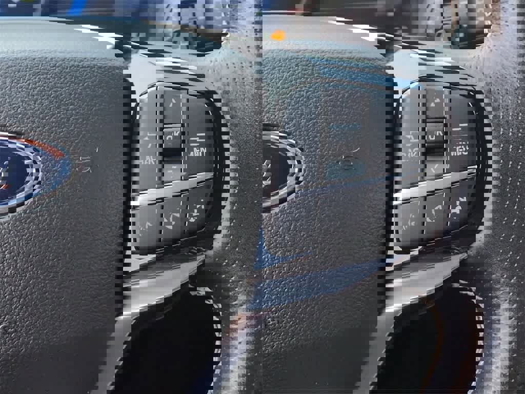 Used 2022 Ford Explorer ST image 25