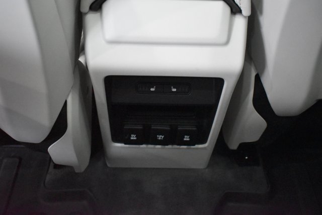 Used 2019 Land Rover Discovery Sport HSE AWD/4WD image 24