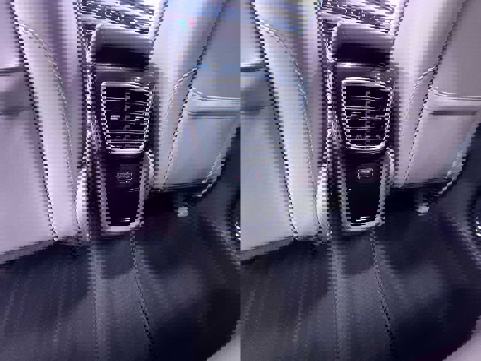 Used 2023 Lincoln Nautilus Reserve image 40