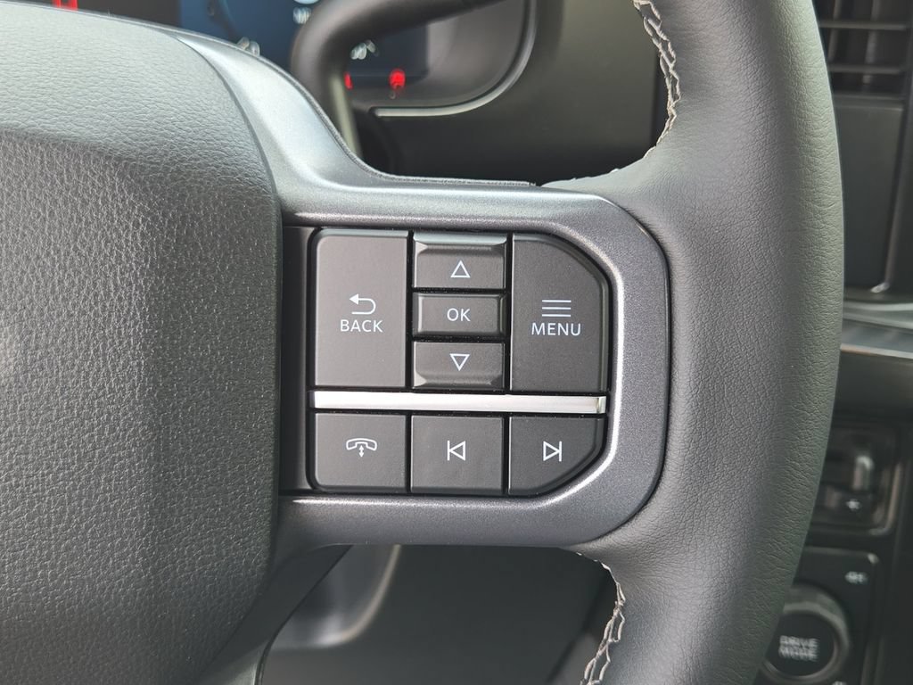 New 2026 Ford F250 Lariat w/ Black Appearance Package AWD/4WD image 24