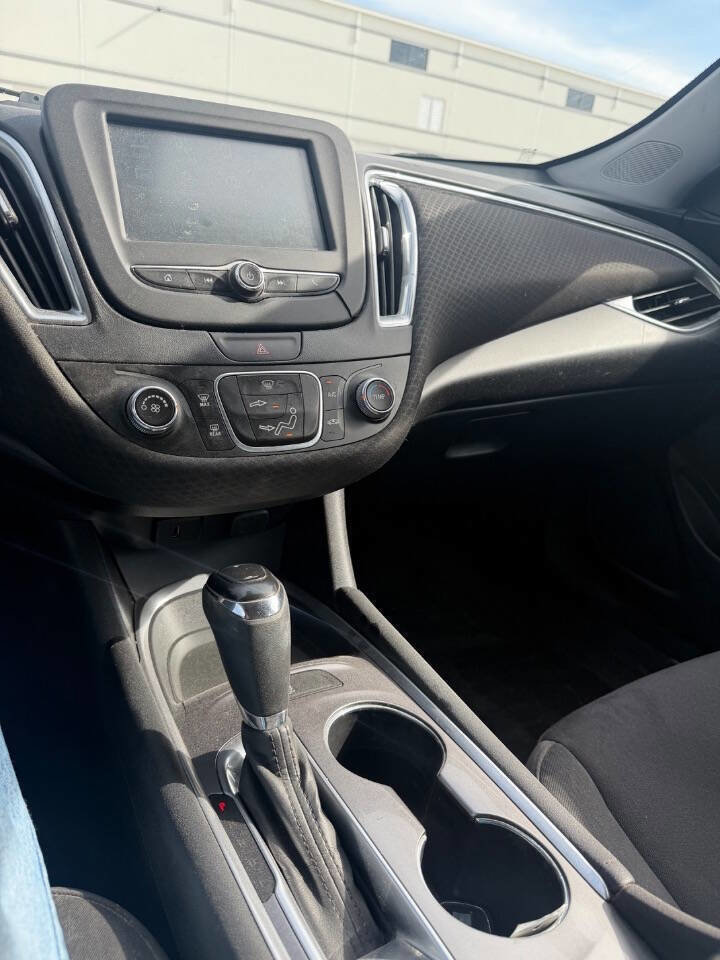 Used 2016 Chevrolet Malibu LT image 10