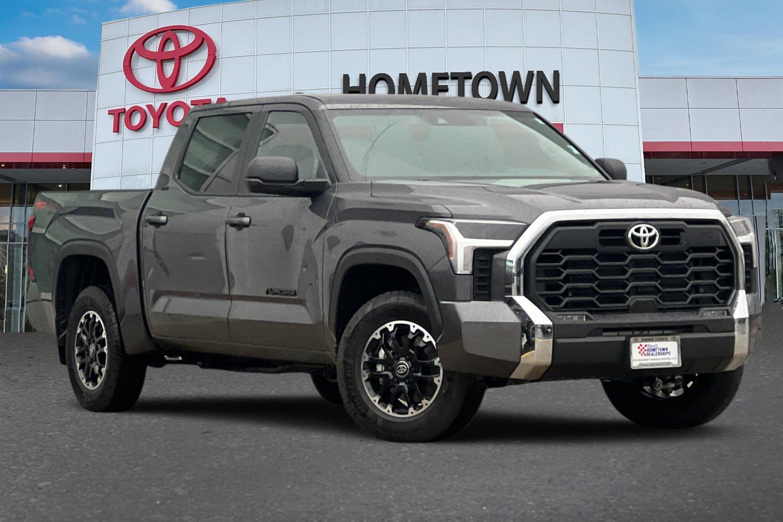 New 2026 Toyota Tundra SR5 w/ TRD Off-Road Package image 2