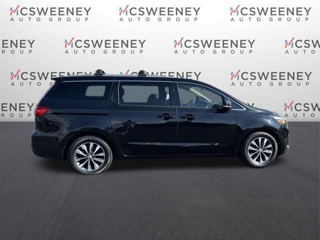 Used 2017 Kia Sedona SX image 6