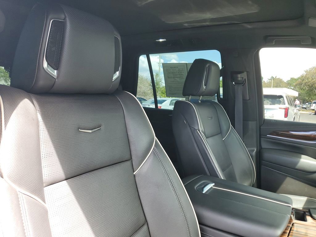 Certified 2023 Cadillac Escalade Premium Luxury image 23