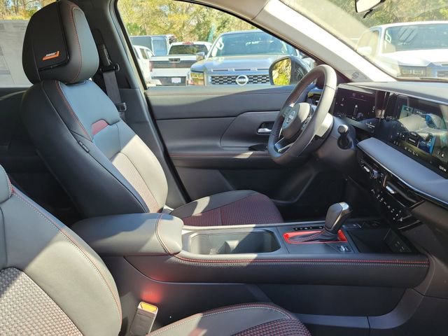 New 2026 Nissan Kicks SR w/ SR Premium Package image 30