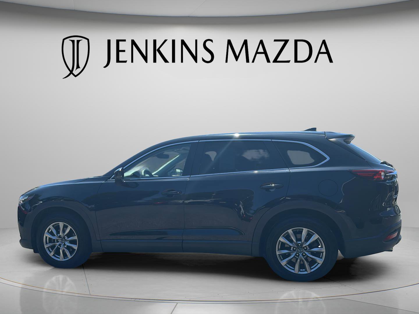 Used 2019 MAZDA CX-9 Touring w/ Touring Premium Package FWD image 4