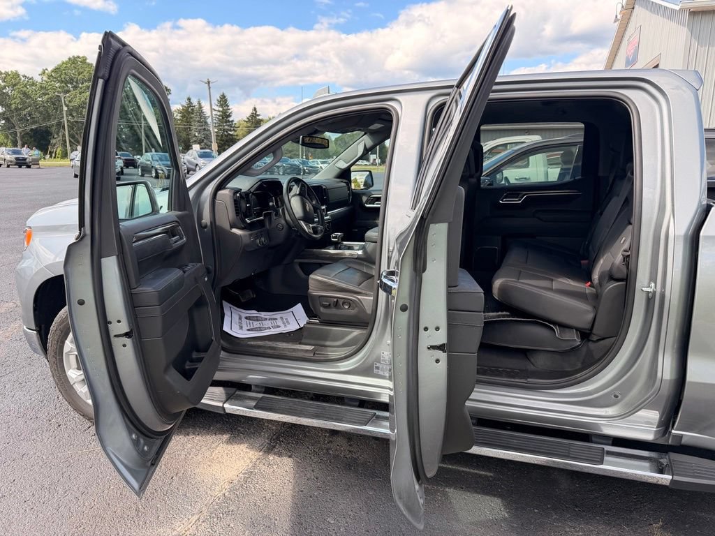 Used 2023 Chevrolet Silverado 1500 LTZ AWD/4WD image 12