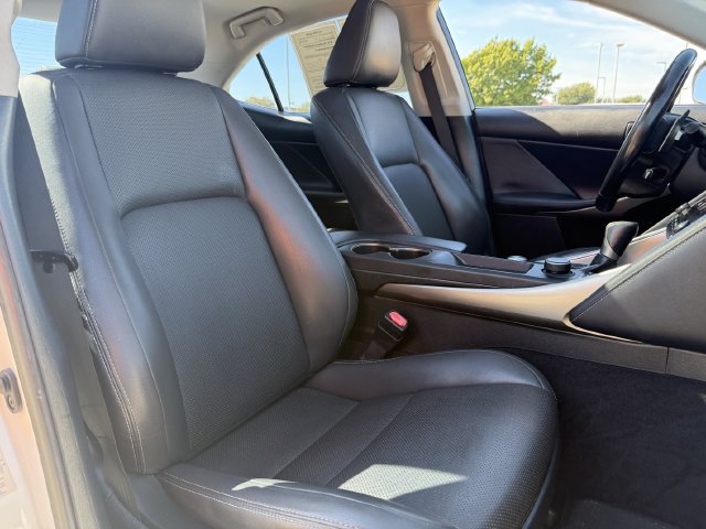 Used 2017 Lexus IS 200t RWD image 25