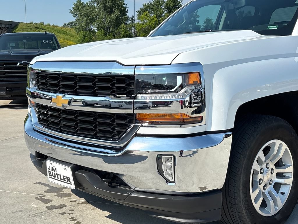 Used 2019 Chevrolet Silverado 1500 LT w/ All Star Edition AWD/4WD image 38