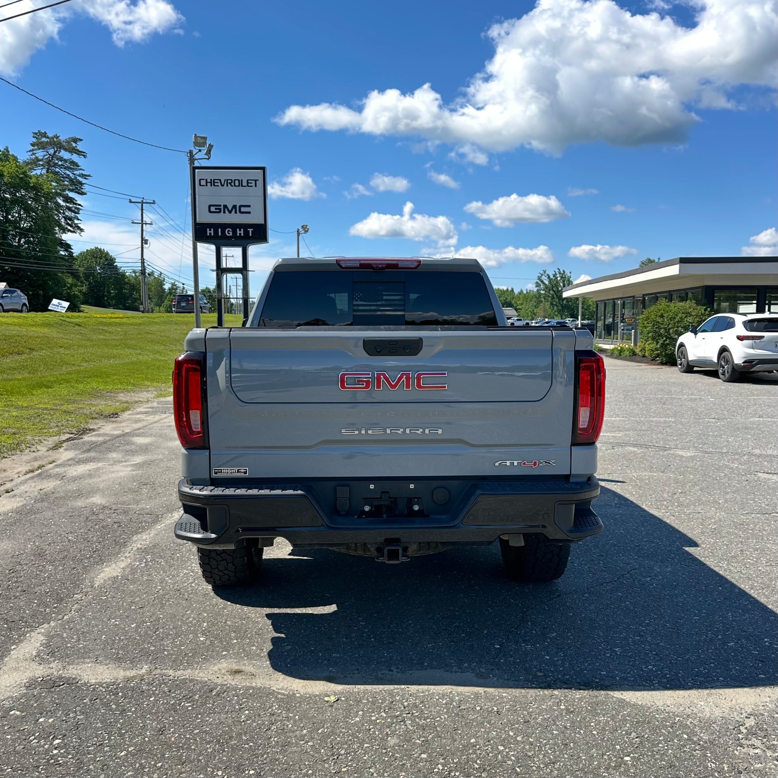 Used 2024 GMC Sierra 1500 AT4X AWD/4WD image 4