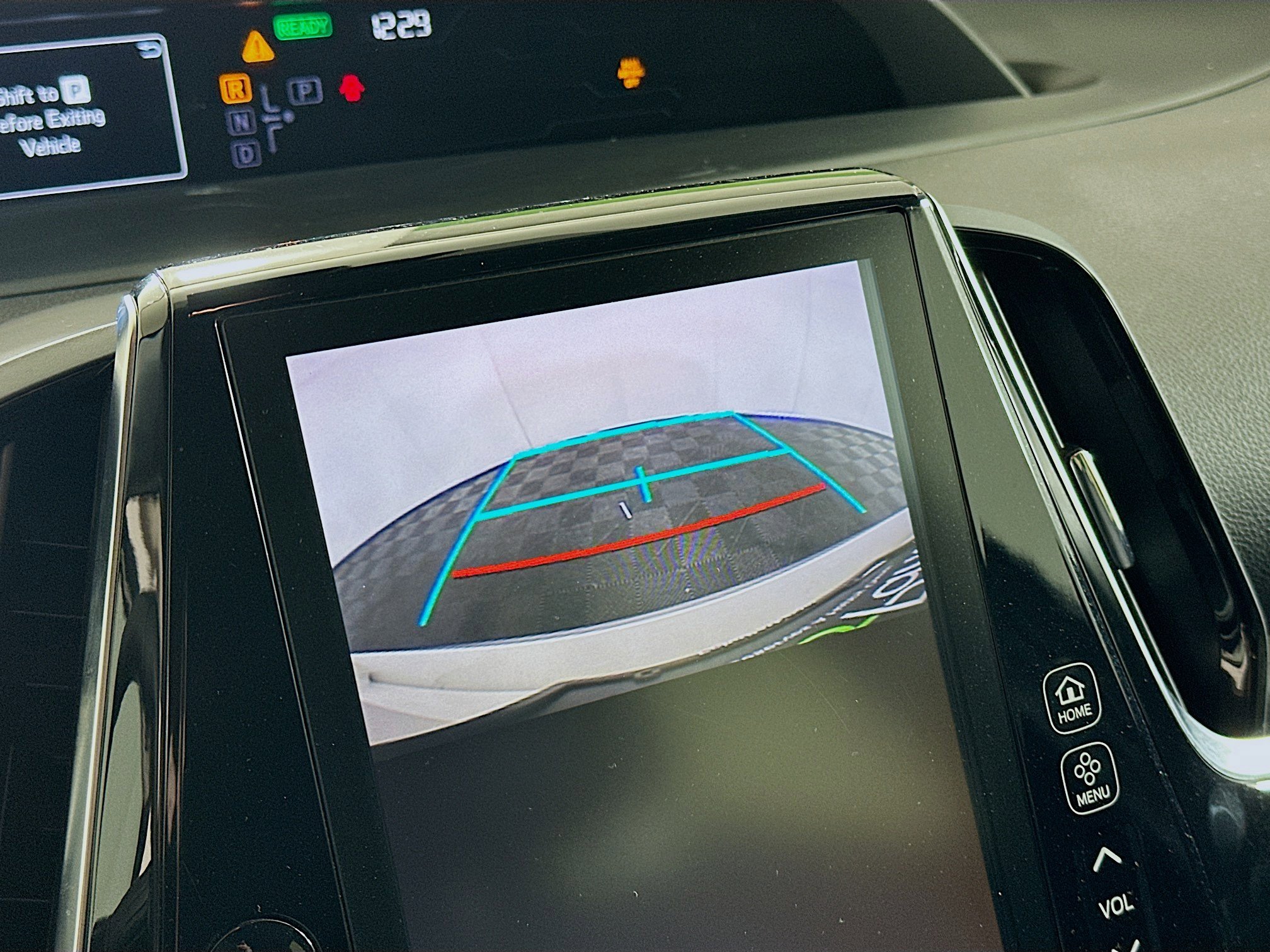 Used 2019 Toyota Prius Prime Premium FWD image 22