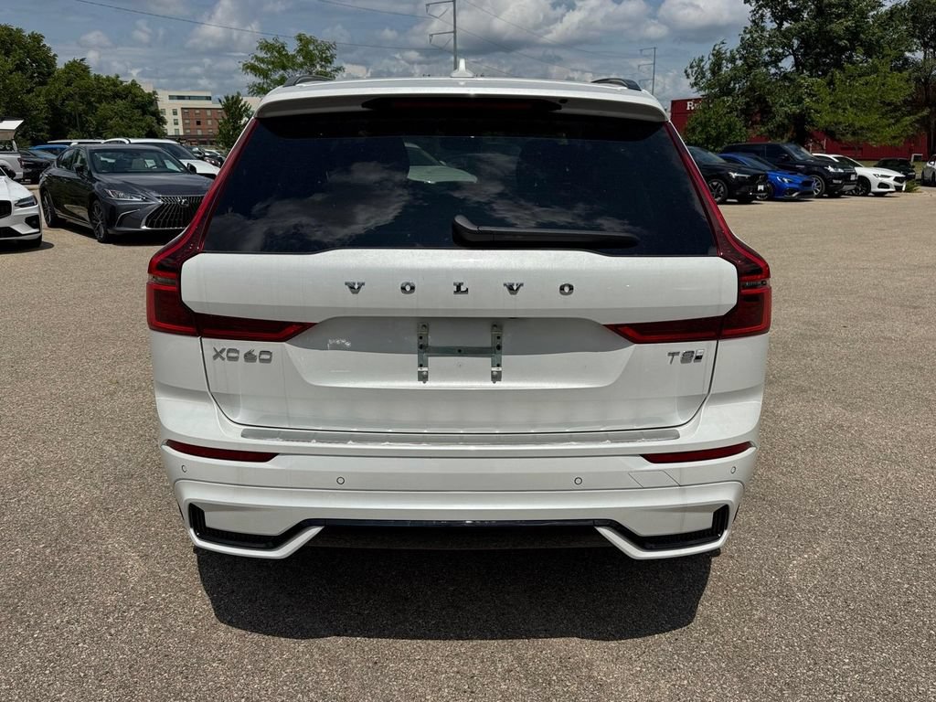 New 2026 Volvo XC60 T8 Ultra w/ Protection Package Premier AWD/4WD image 3