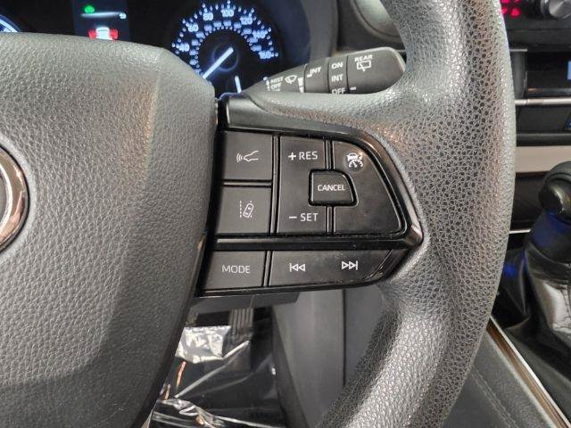 Used 2022 Toyota Sienna LE FWD image 17