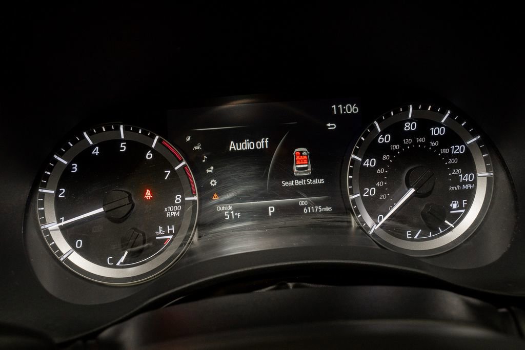 Used 2023 Toyota Highlander L image 19