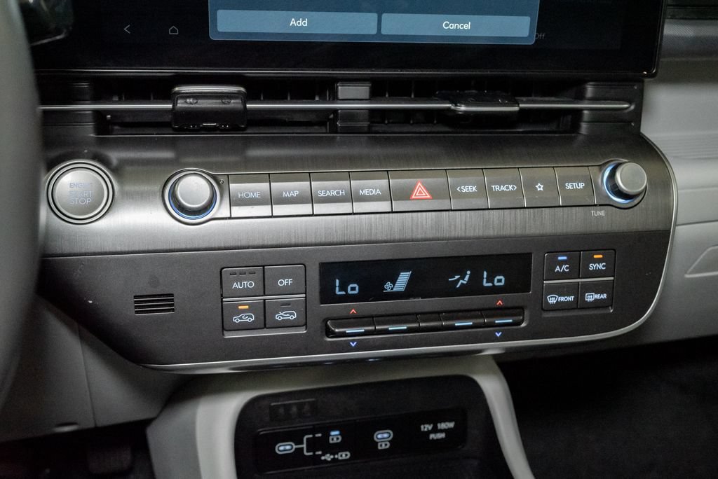 Used 2025 Hyundai Kona SEL FWD image 18