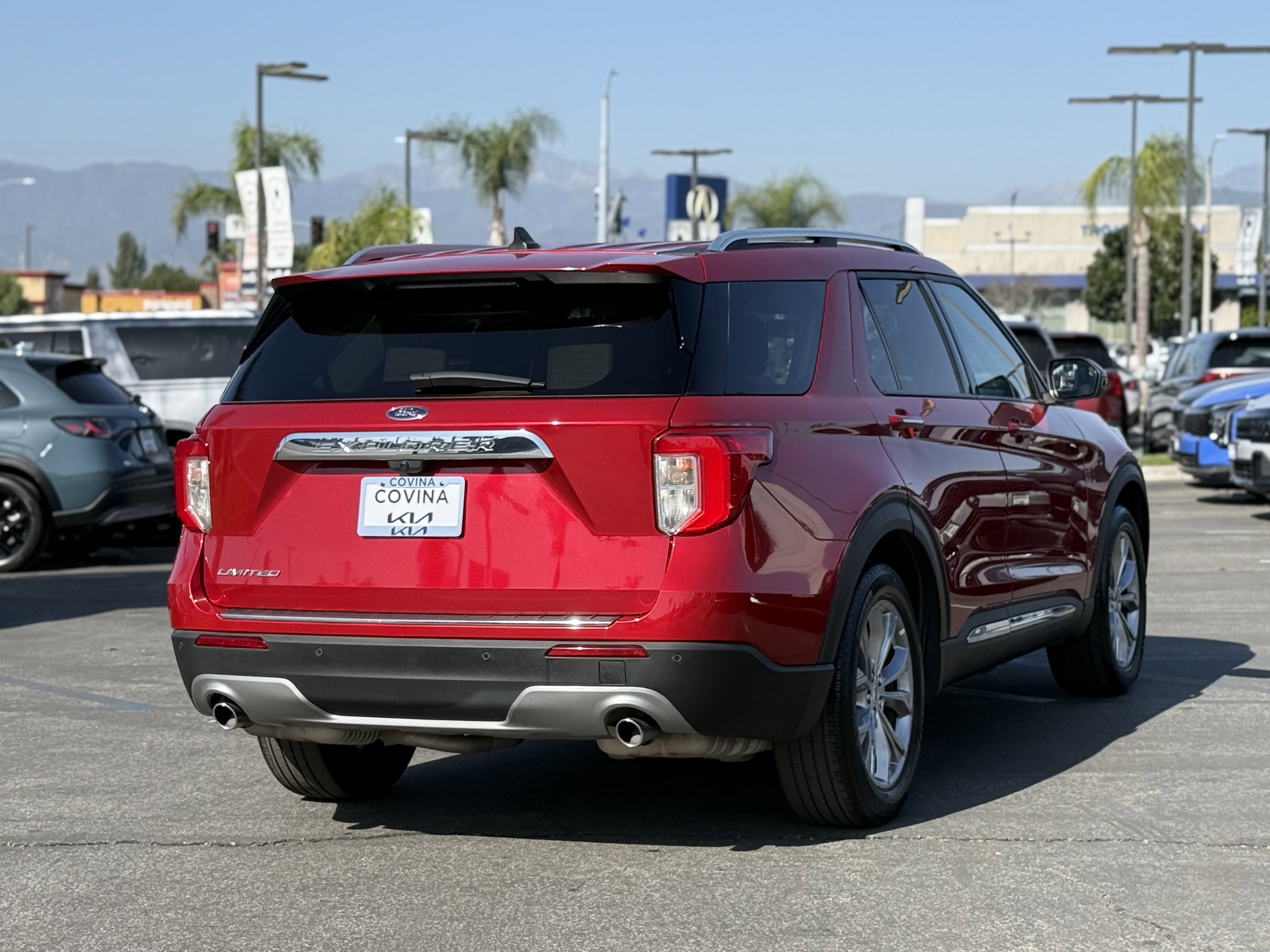 Used 2024 Ford Explorer Limited RWD image 8
