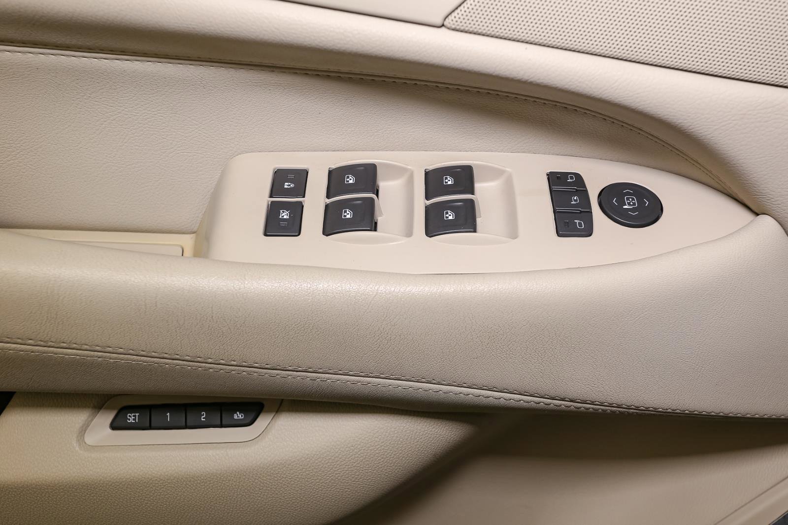 Used 2017 Cadillac Escalade Luxury image 43