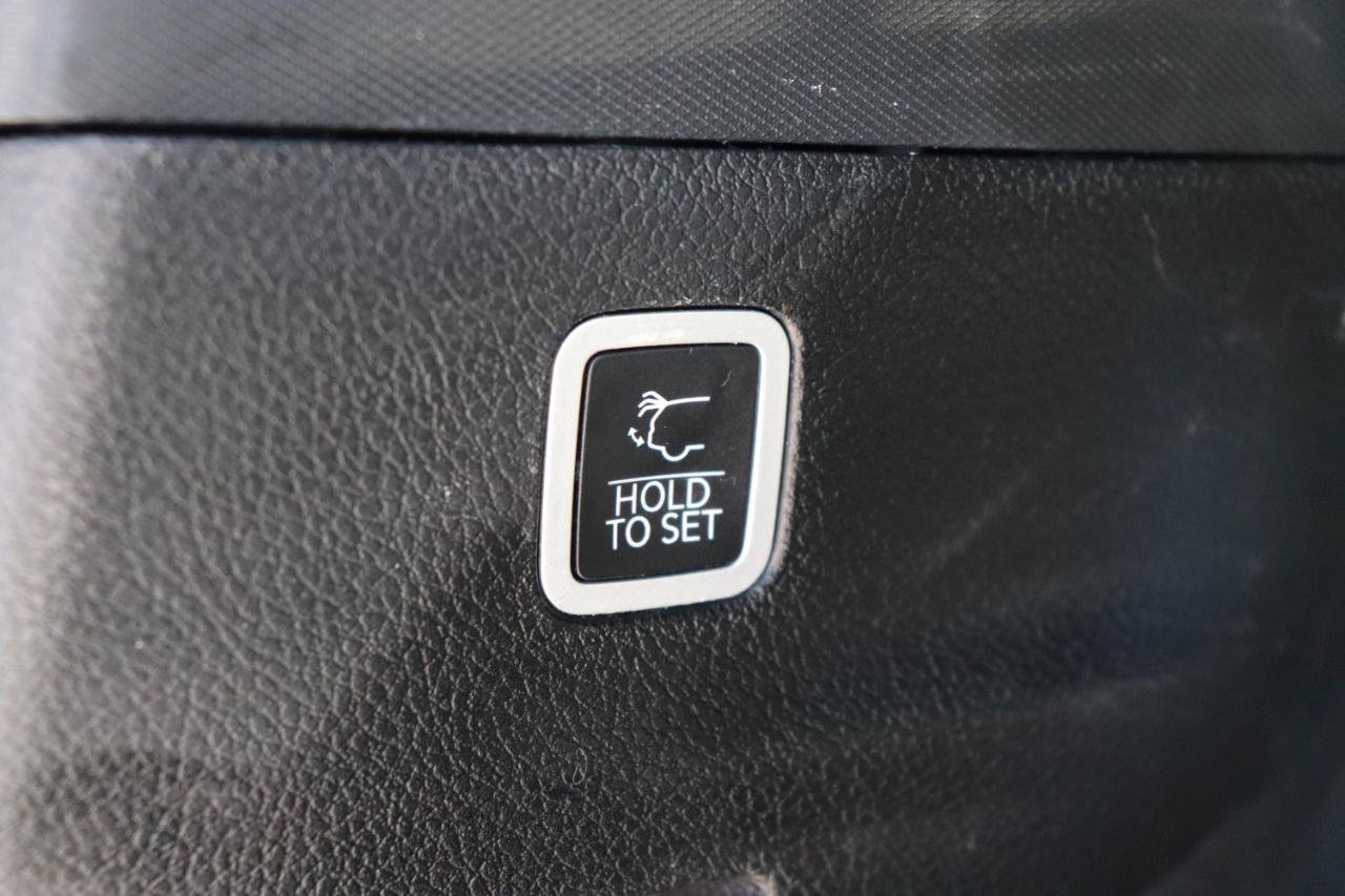 Used 2024 Jeep Wagoneer L Series III w/ Flexible Seating Group AWD/4WD image 65
