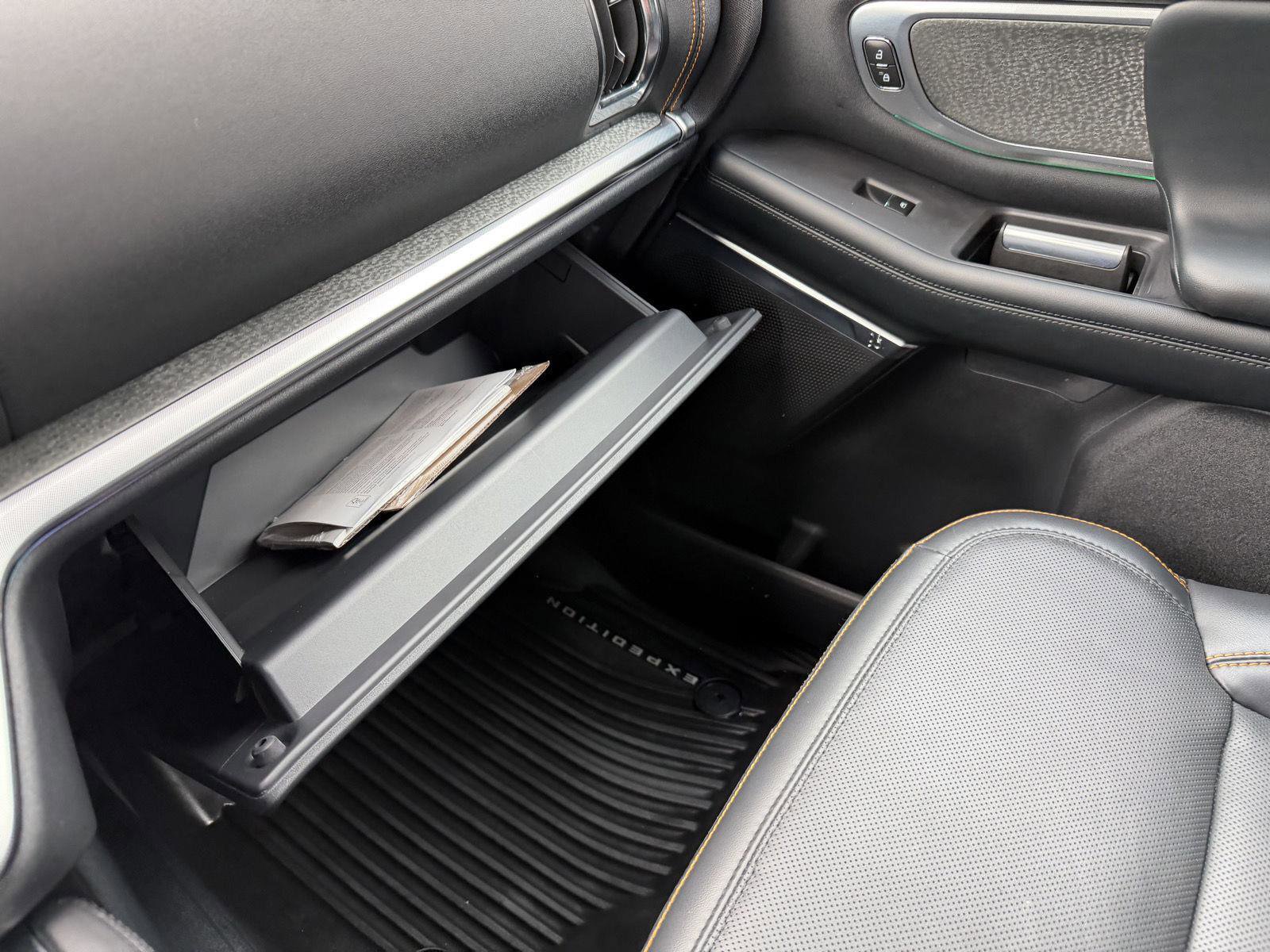 Used 2025 Ford Expedition Tremor image 21