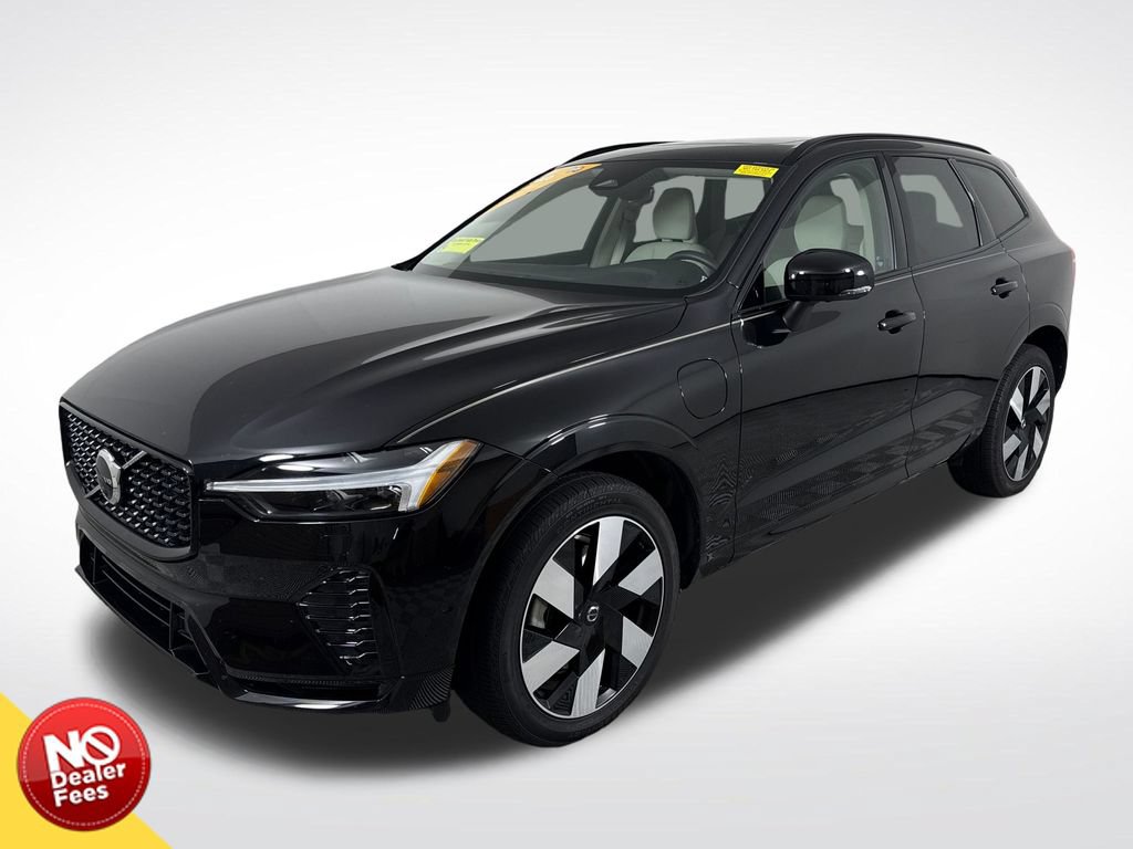 Used 2025 Volvo XC60 T8 Plus w/ Protection Package Premier AWD/4WD image 7