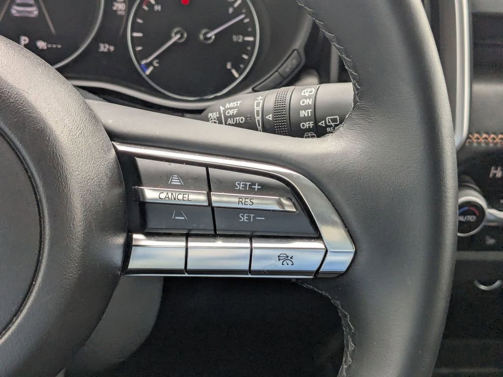 Used 2025 MAZDA CX-50 AWD 2.5 Hybrid w/ Premium Pkg image 17