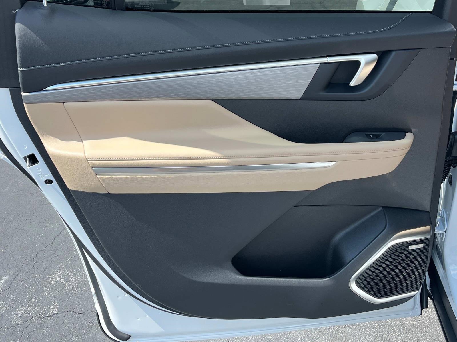 New 2026 Buick Enclave Preferred w/ Power Package image 18