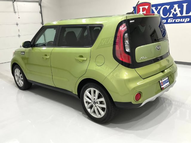 Used 2018 Kia Soul + FWD image 26