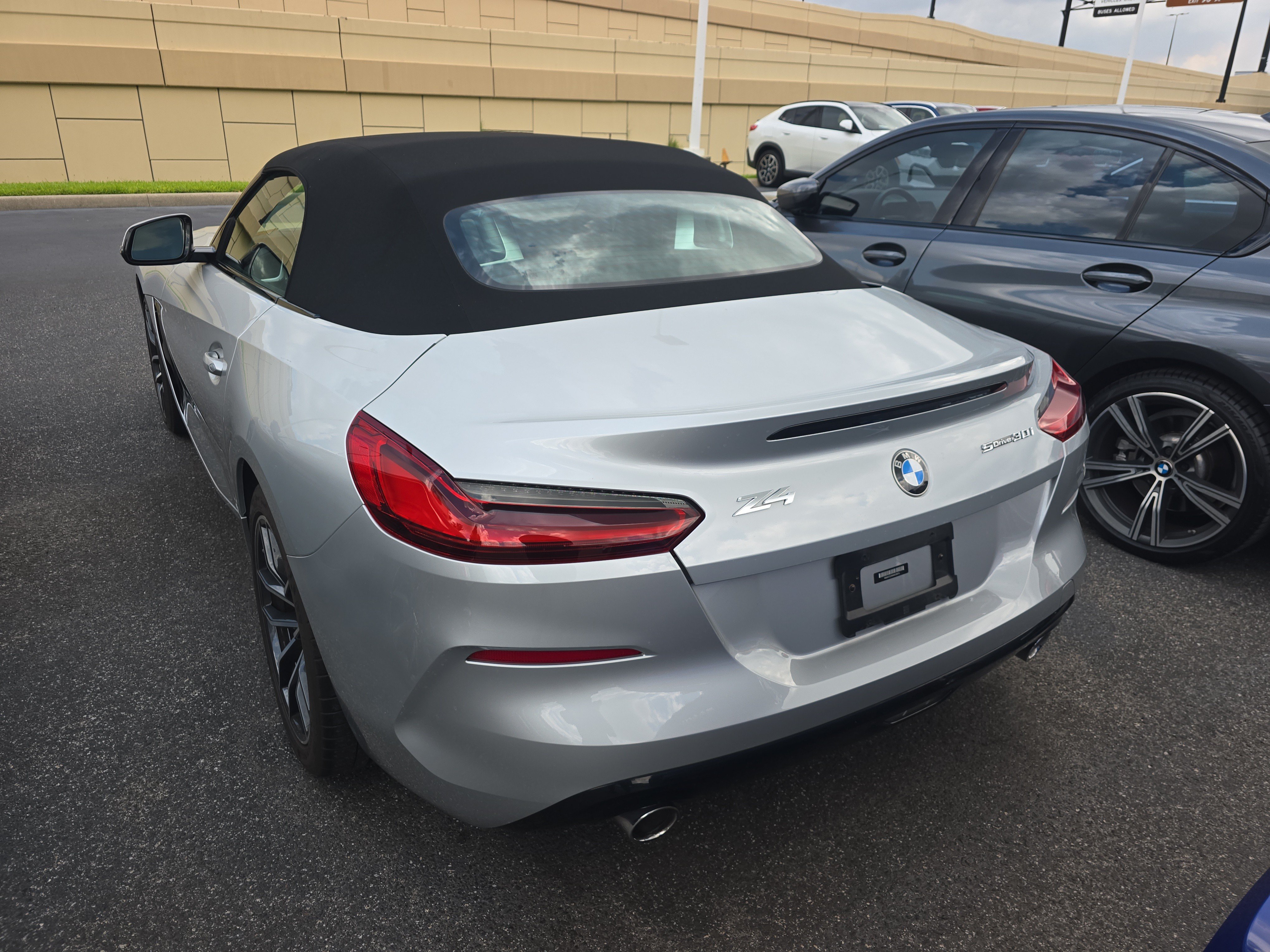 Used 2022 BMW Z4 sDrive30i RWD image 4