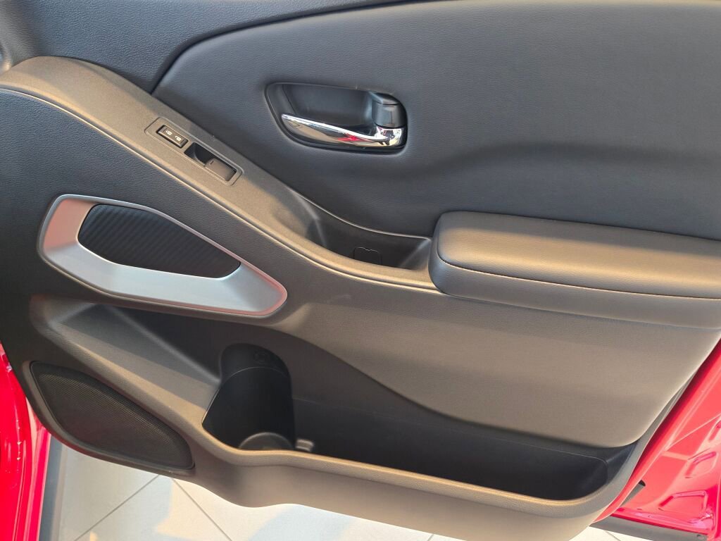 New 2025 Nissan Frontier SV w/ SV Convenience Package image 19