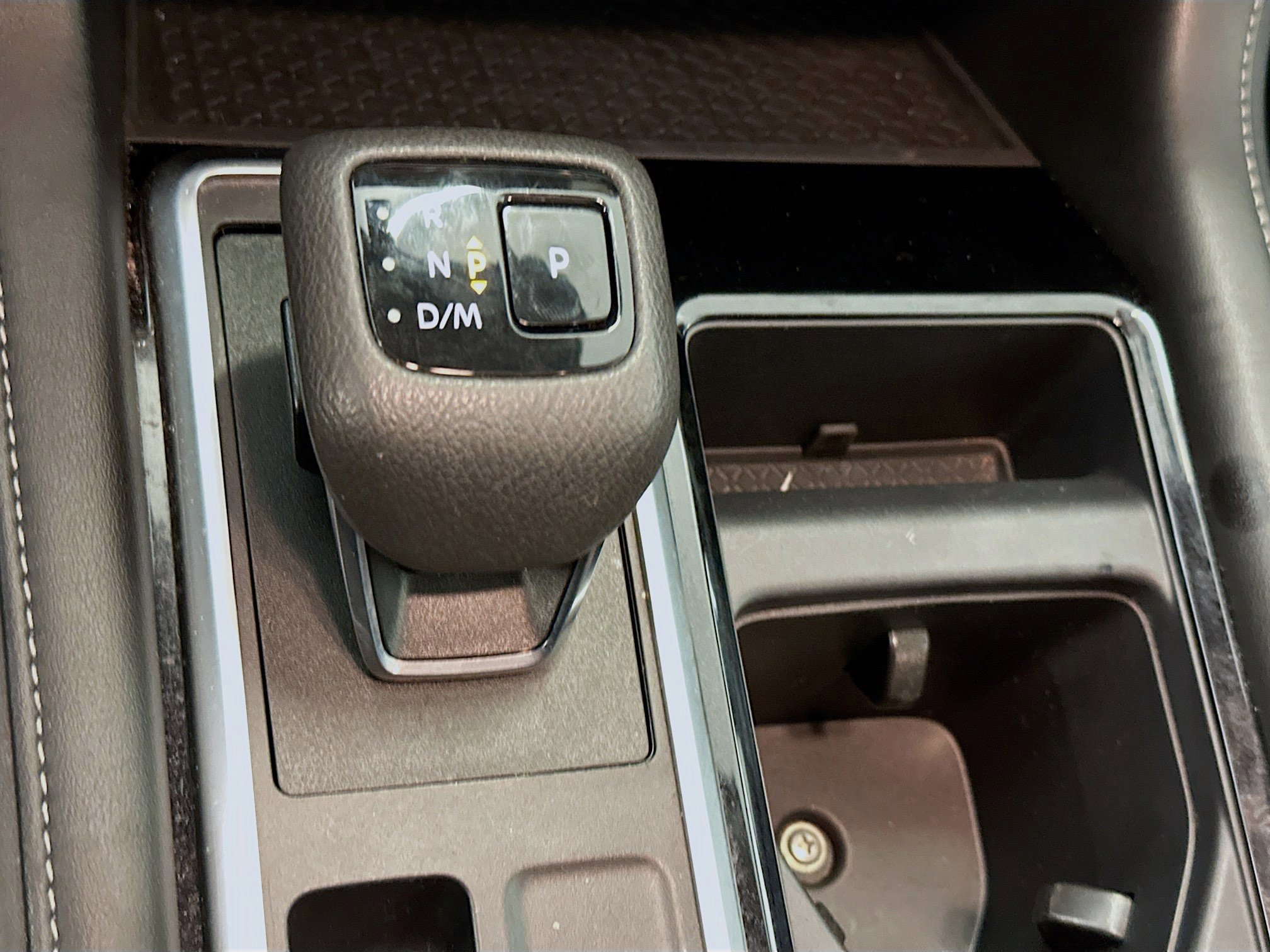 Used 2024 Nissan Pathfinder SV image 24