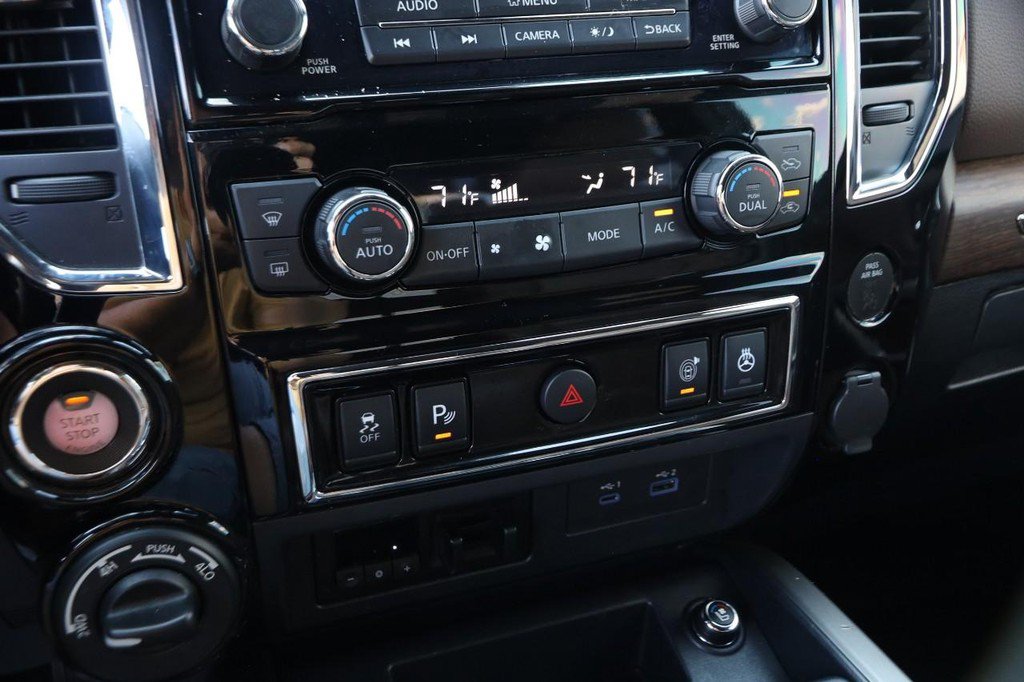 Used 2023 Nissan Titan Platinum Reserve w/ Moonroof Package AWD/4WD image 19