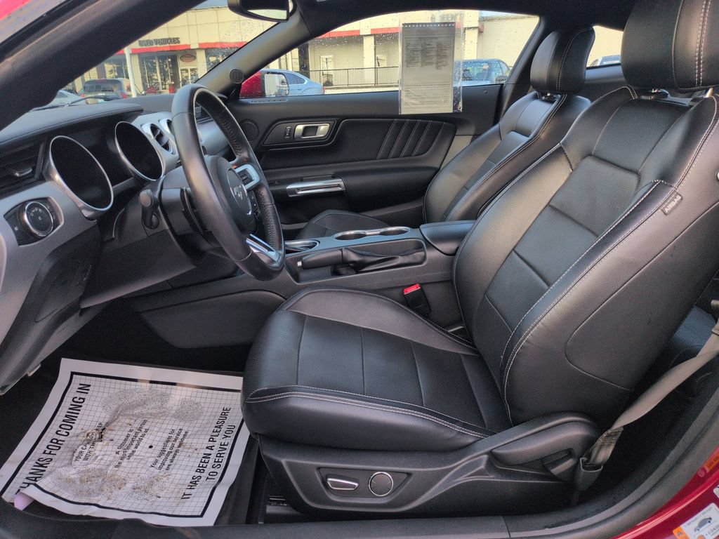 Used 2019 Ford Mustang GT Premium RWD image 9