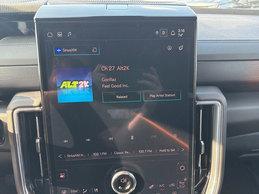 Used 2025 GMC Yukon Denali image 20