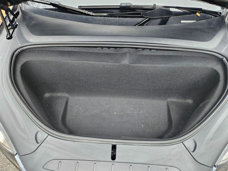 Used 2022 Tesla Model X image 28