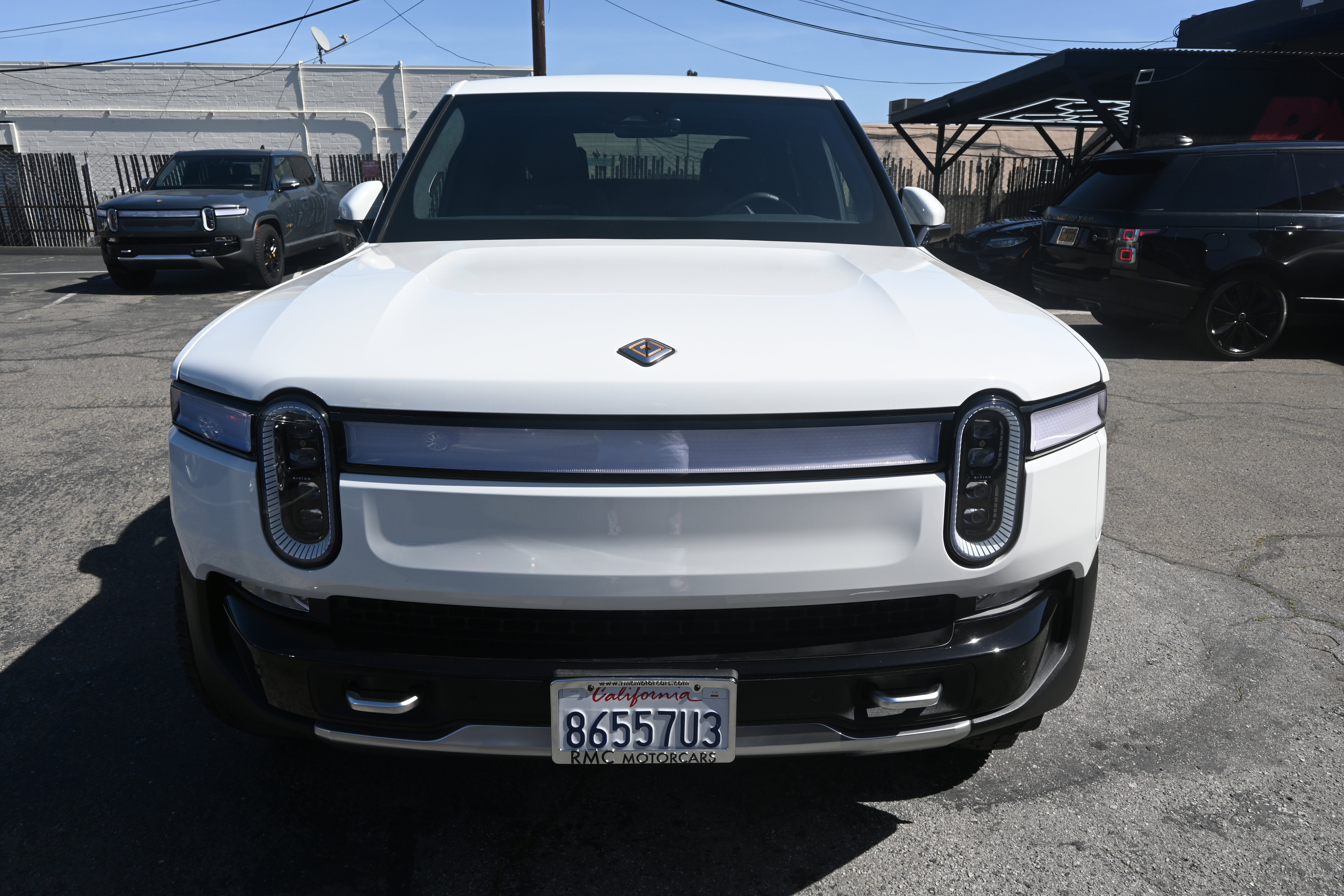 Used 2023 Rivian R1T Adventure image 4