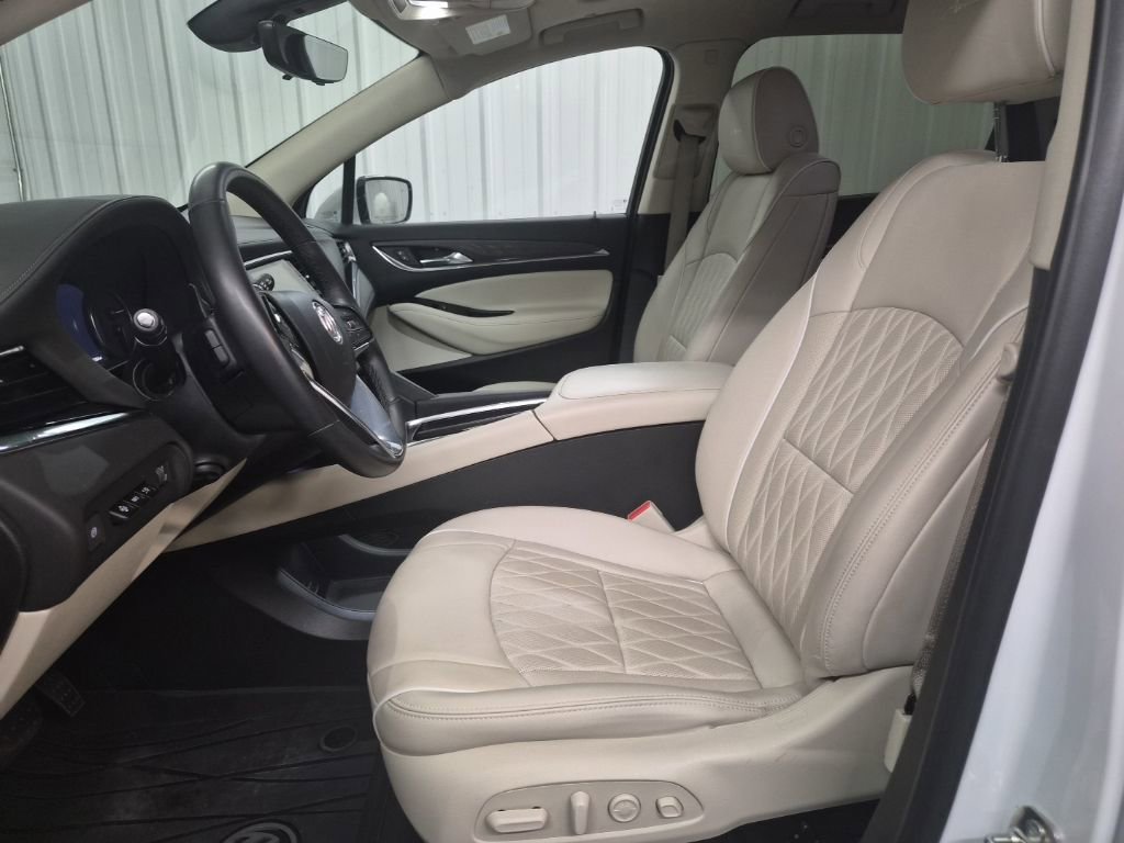 Used 2024 Buick Enclave Avenir w/ Avenir Technology Package image 13