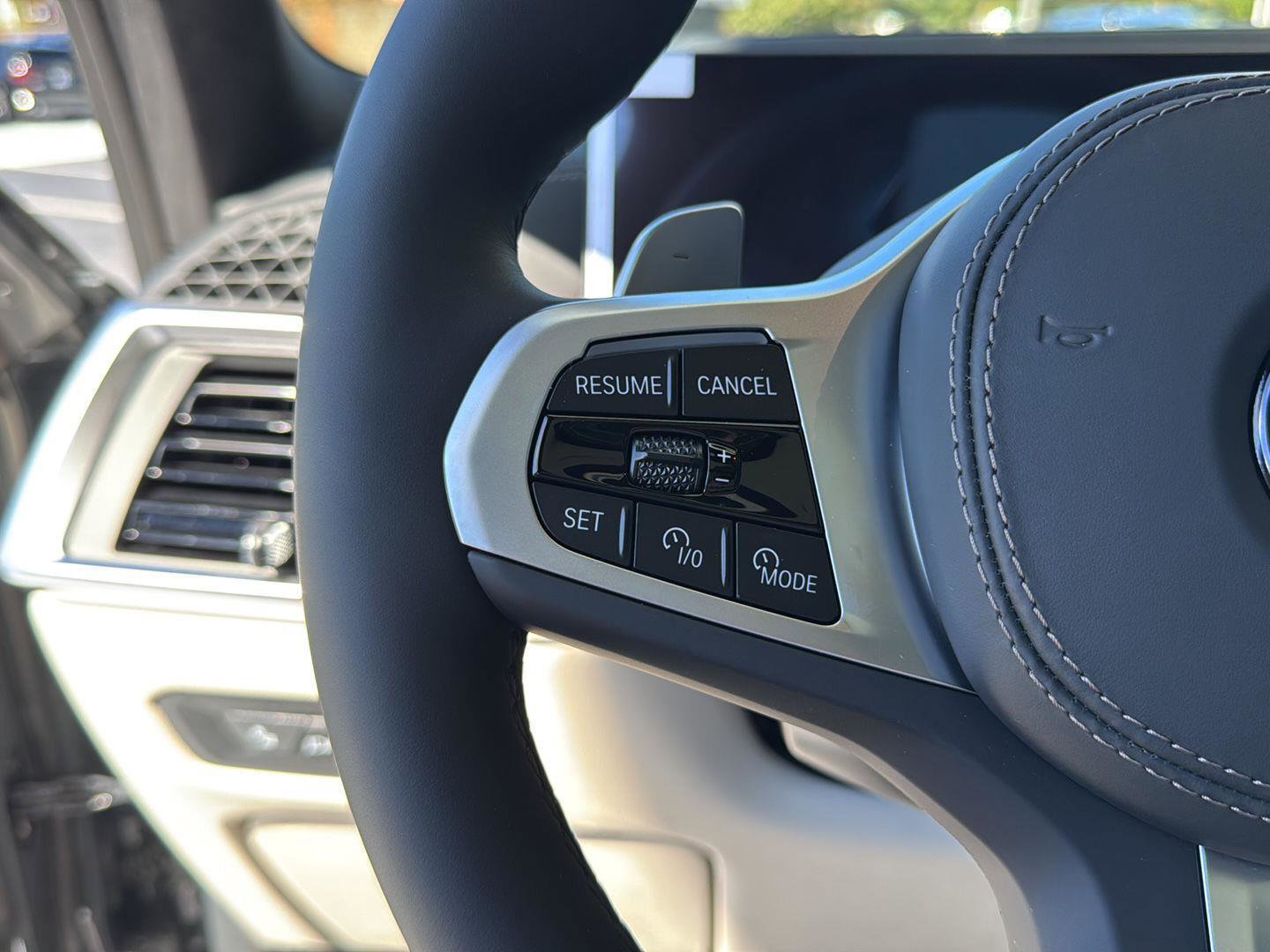 New 2026 BMW X5 xDrive40i w/ Executive Package image 19