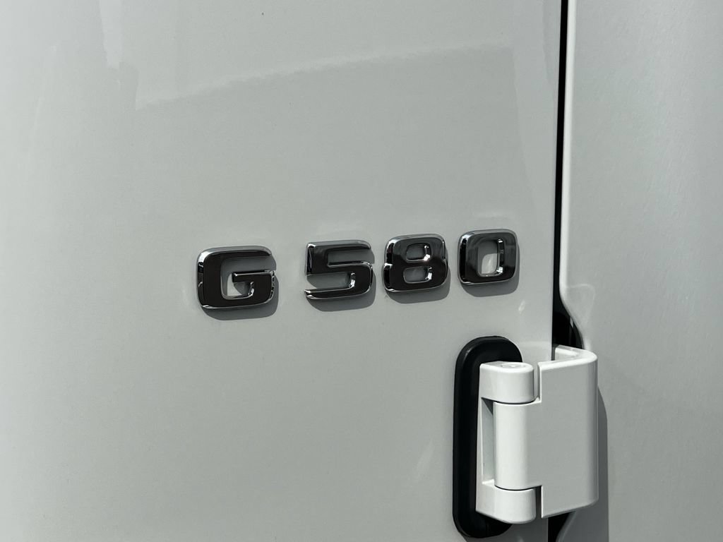 Used 2025 Mercedes-Benz G 580 w/ EQ Technology image 31