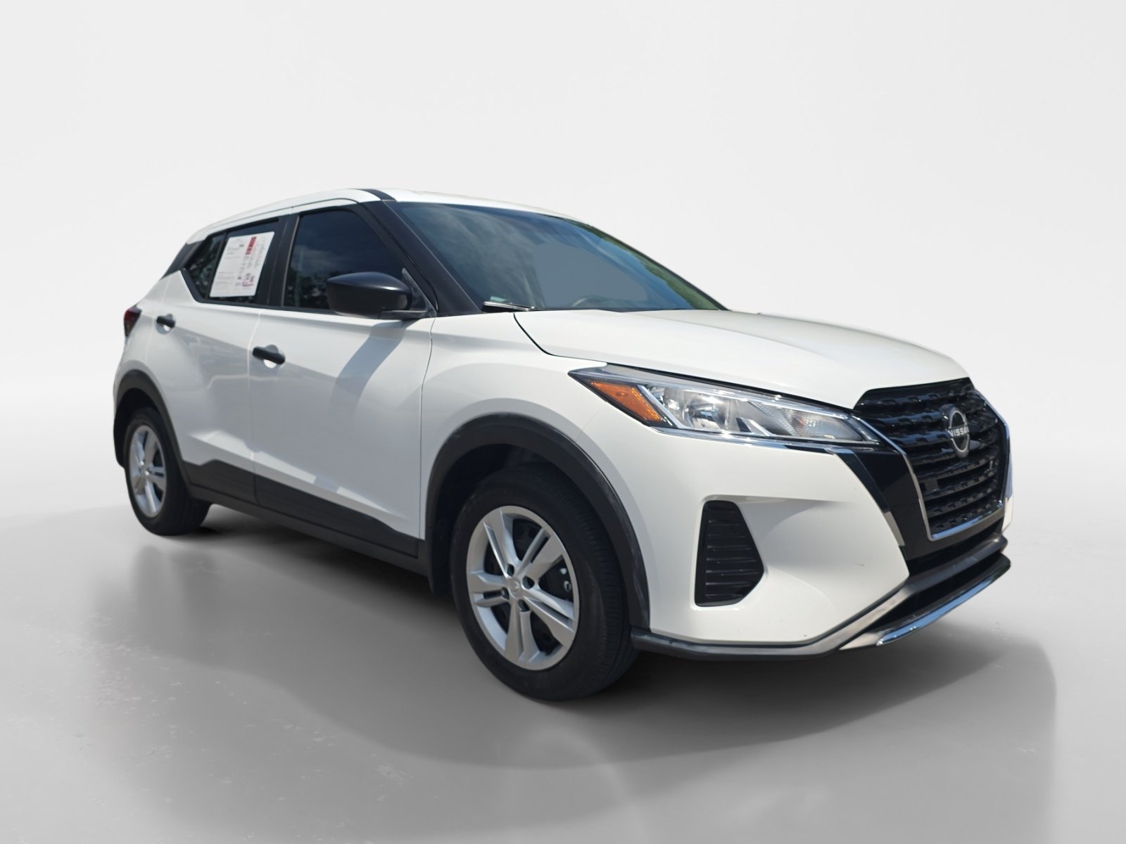 Certified 2025 Nissan Kicks Play S FWD image 8