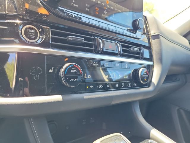 Used 2024 Nissan Pathfinder SL w/ Cargo Package FWD image 22