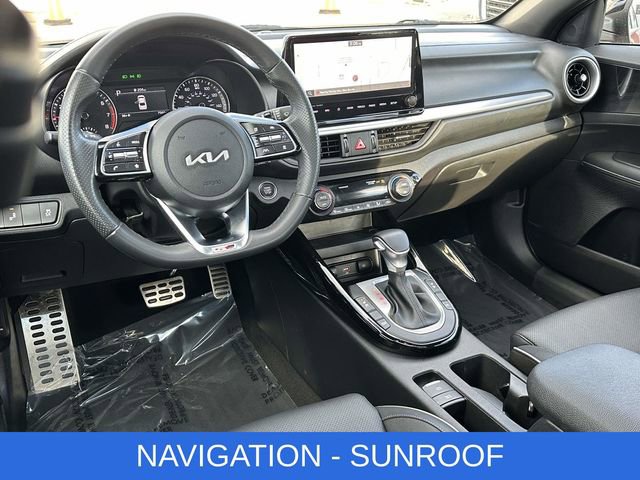 Used 2024 Kia Forte GT-Line w/ GT-Line Premium Package image 2