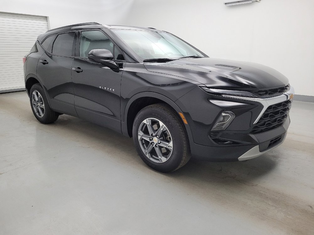 Used 2024 Chevrolet Blazer LT w/ Convenience Package FWD image 11